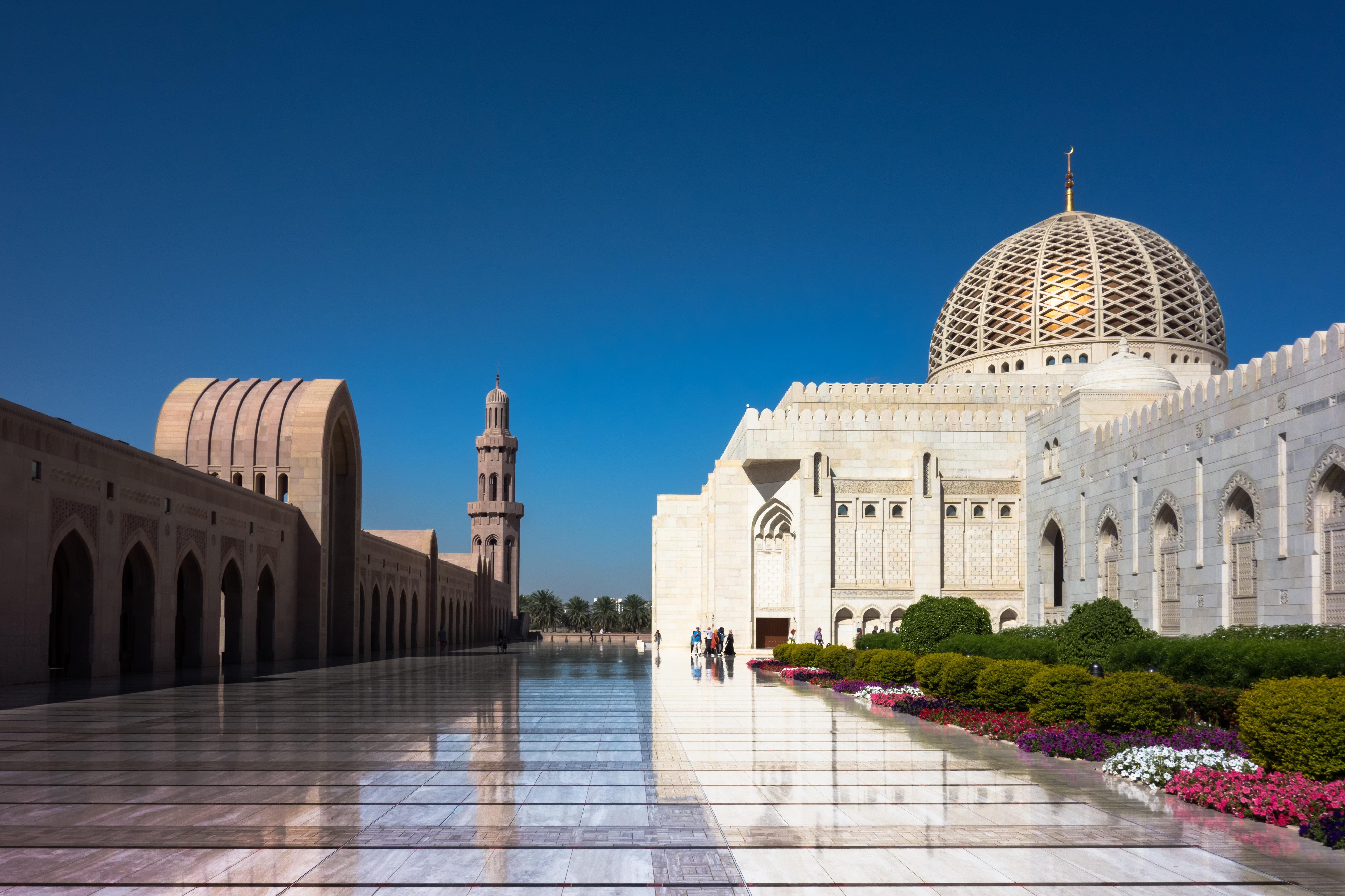 Crowne Plaza Muscat, An Ihg Hotel Экстерьер фото