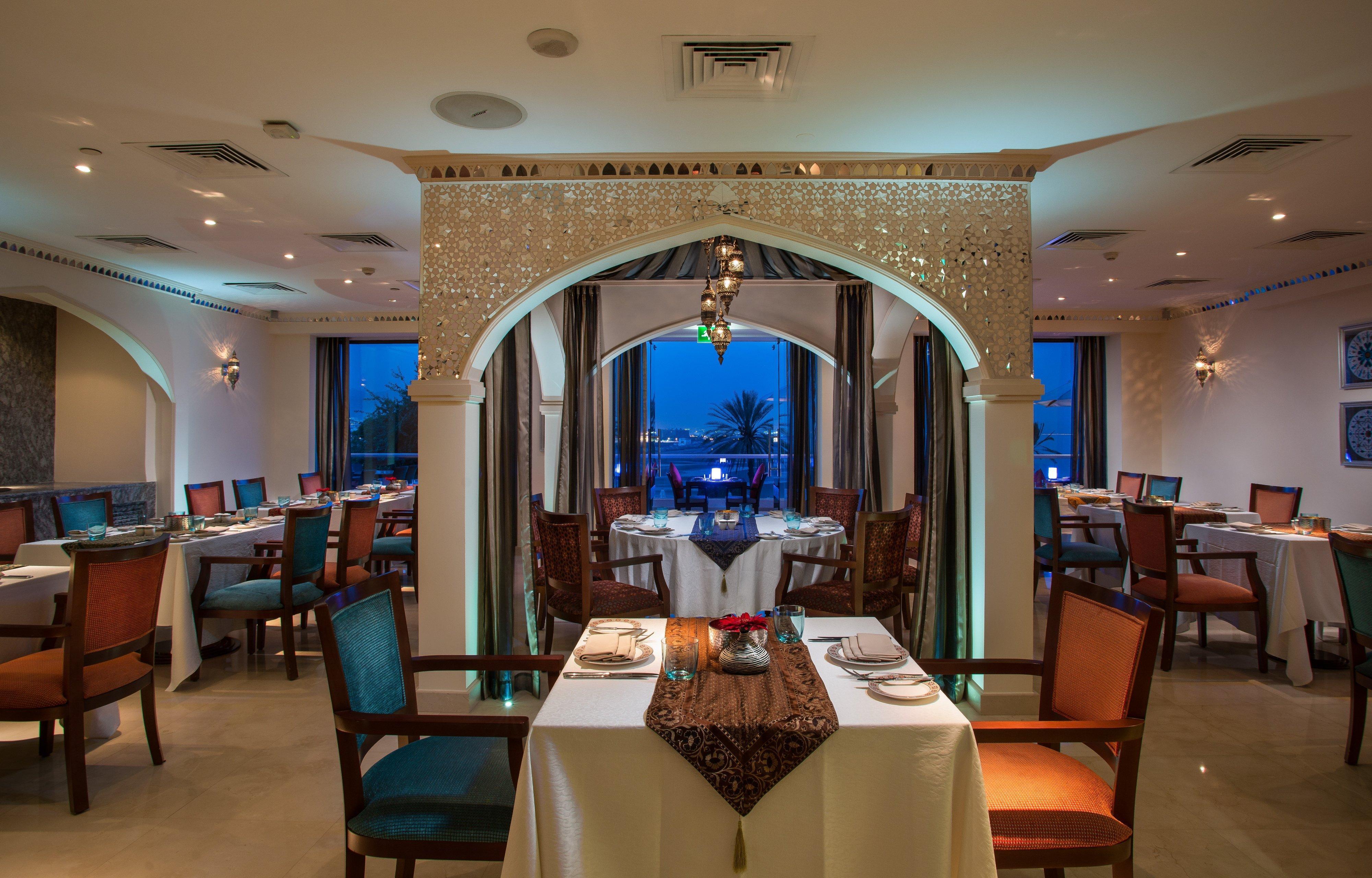 Отель Crowne Plaza Muscat By Ihg Экстерьер фото