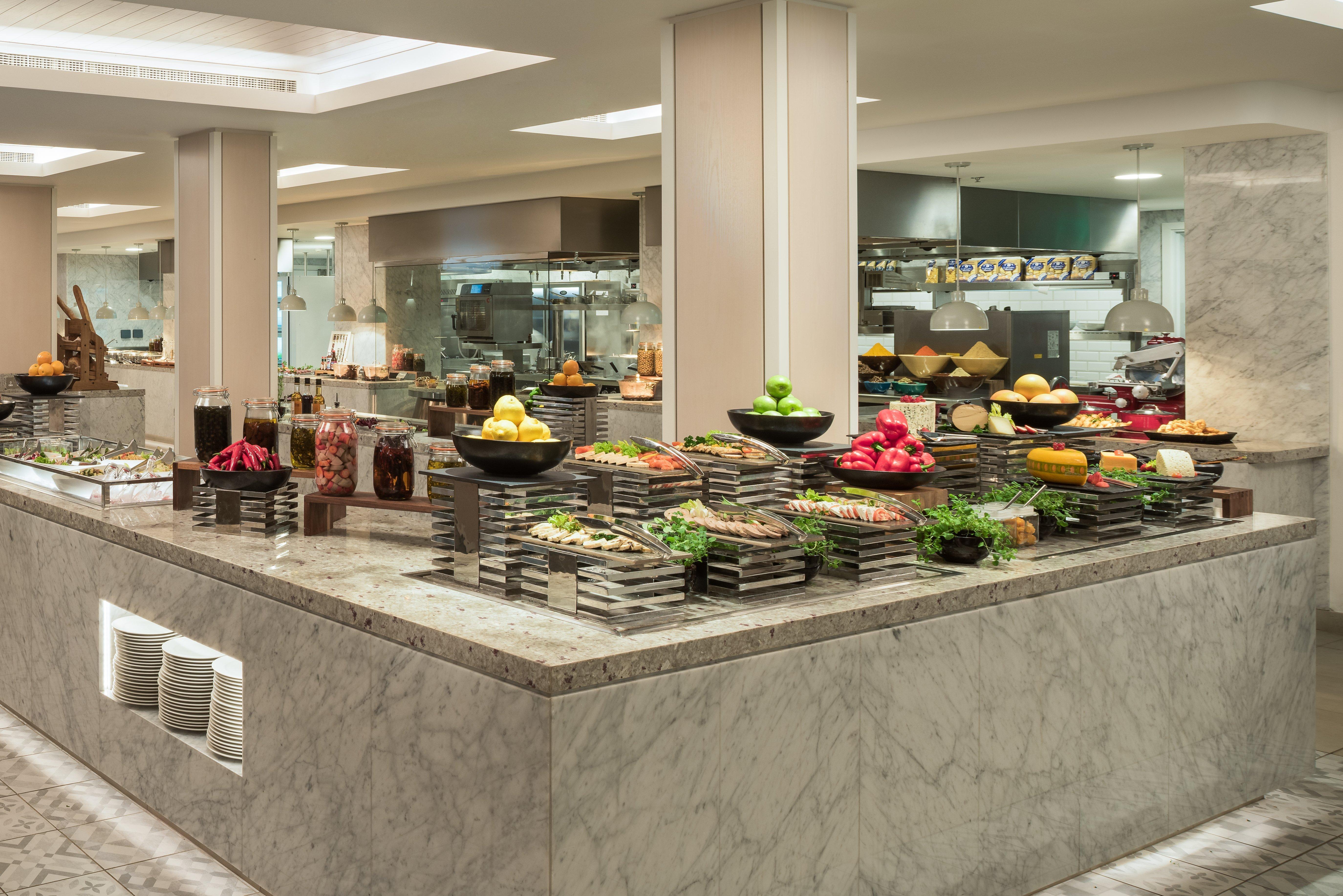 Отель Crowne Plaza Muscat By Ihg Экстерьер фото