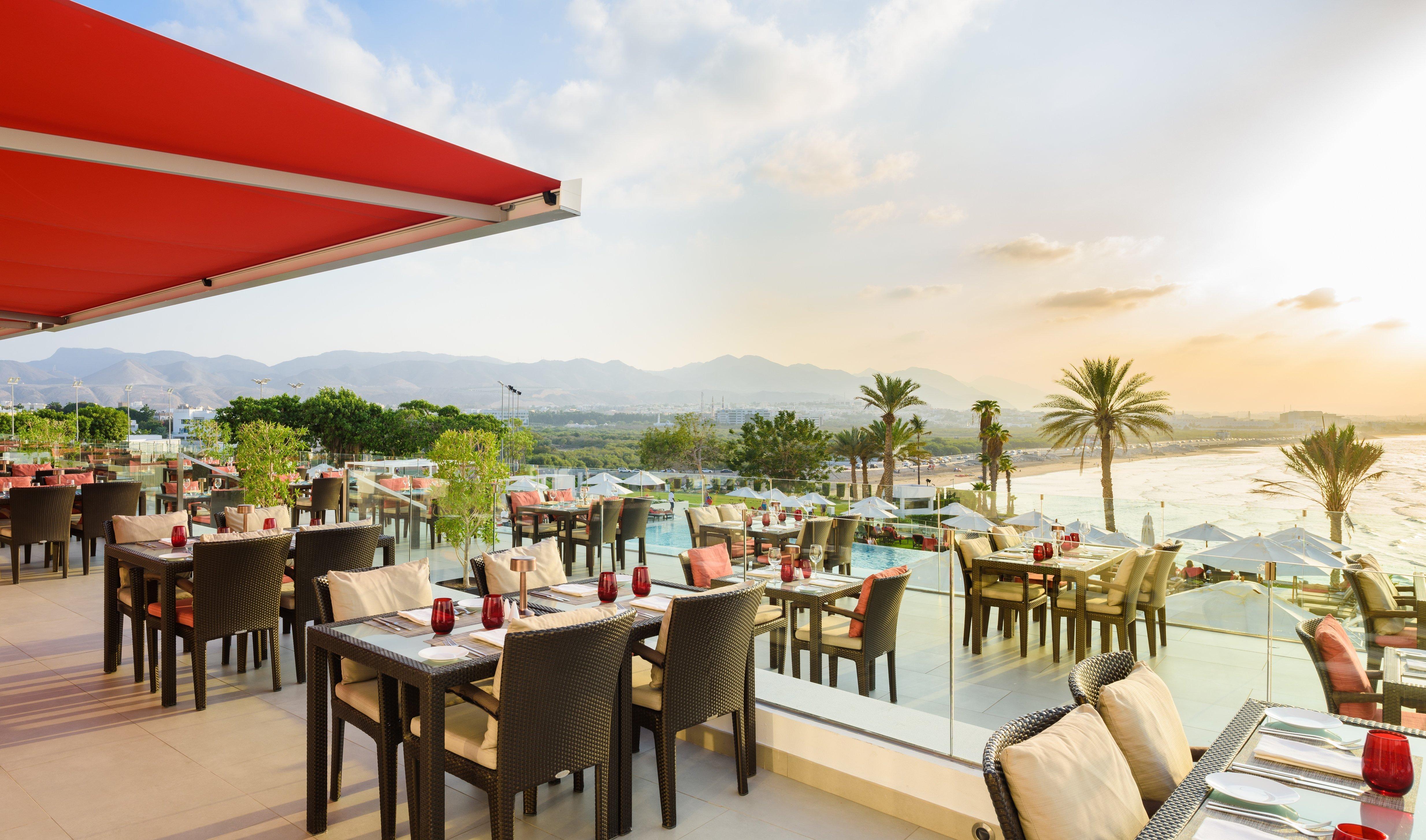 Отель Crowne Plaza Muscat By Ihg Экстерьер фото