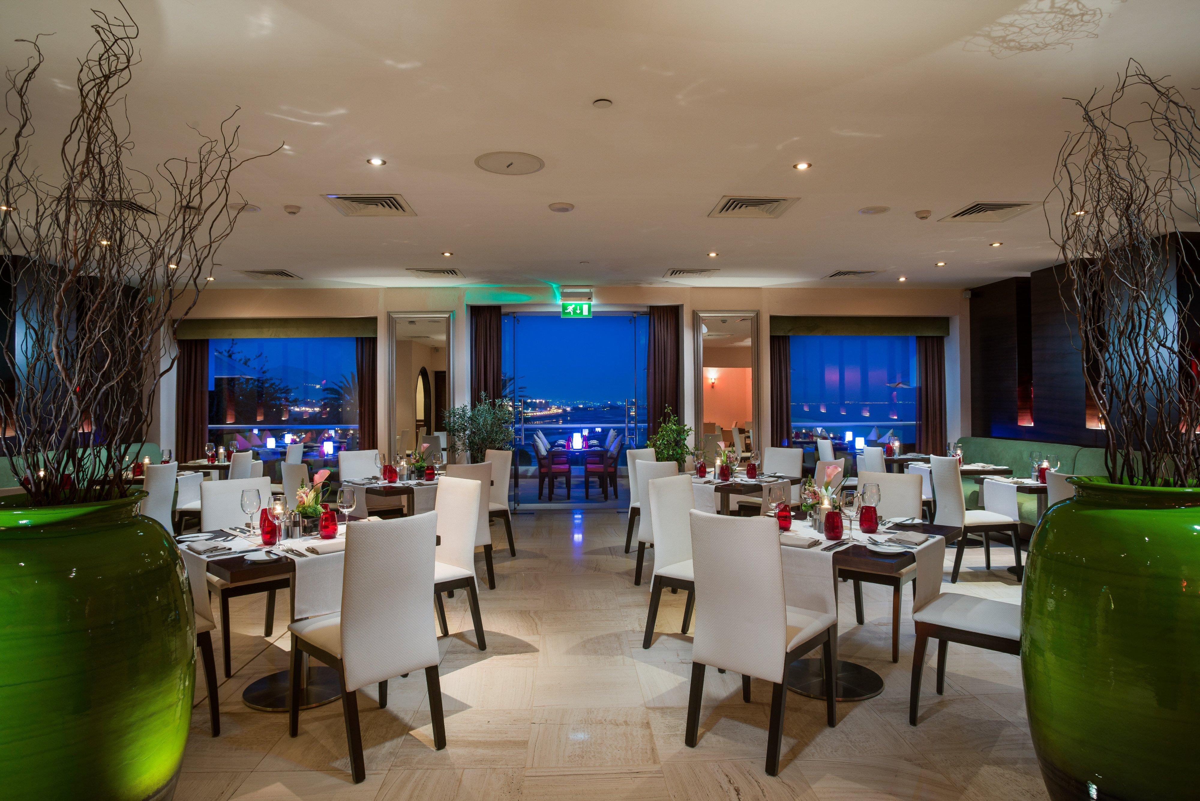 Отель Crowne Plaza Muscat By Ihg Экстерьер фото