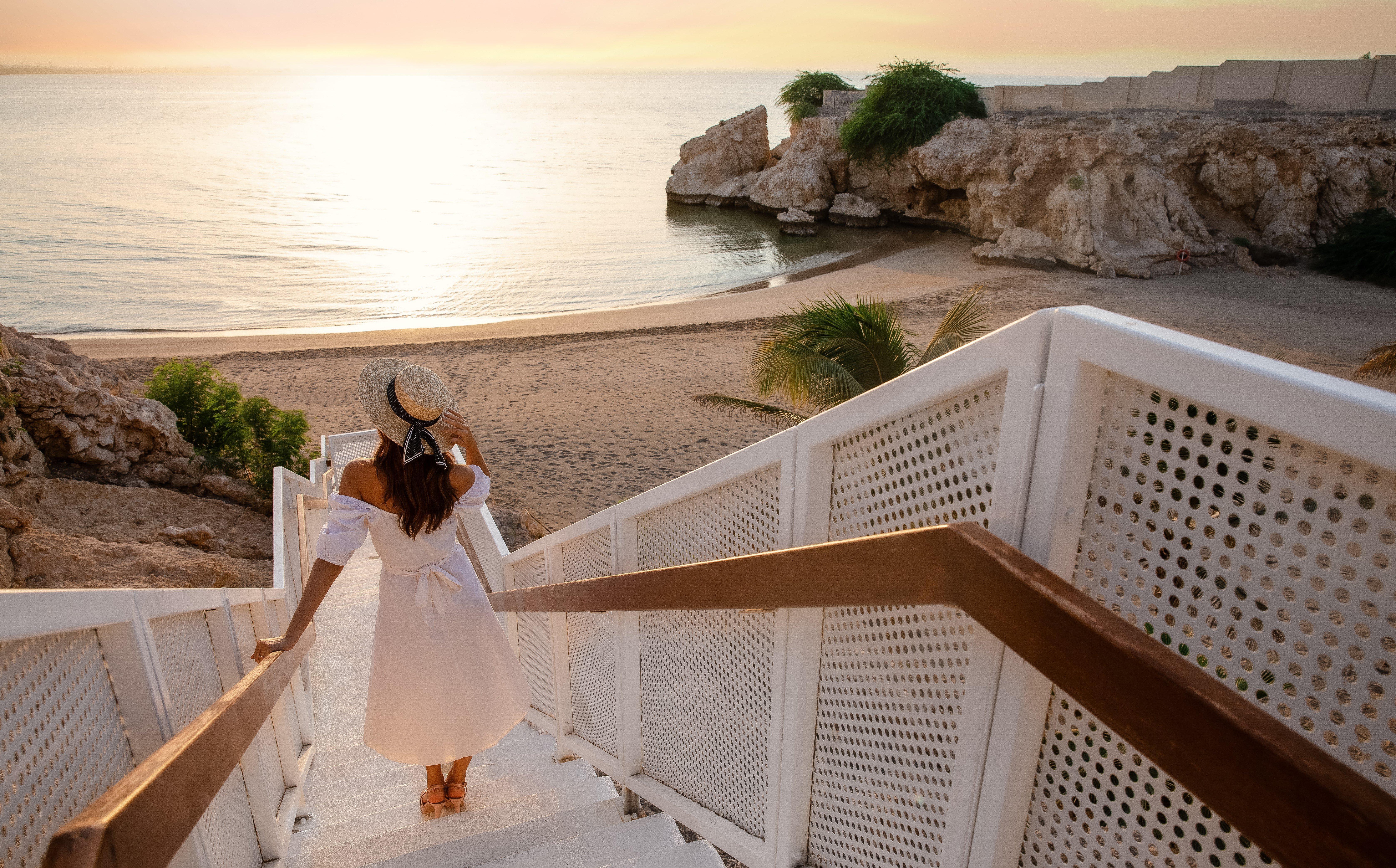 Отель Crowne Plaza Muscat By Ihg Экстерьер фото